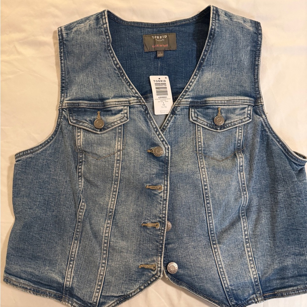 Torrid Vintage Stretch Western Denim Vest for Women NWT